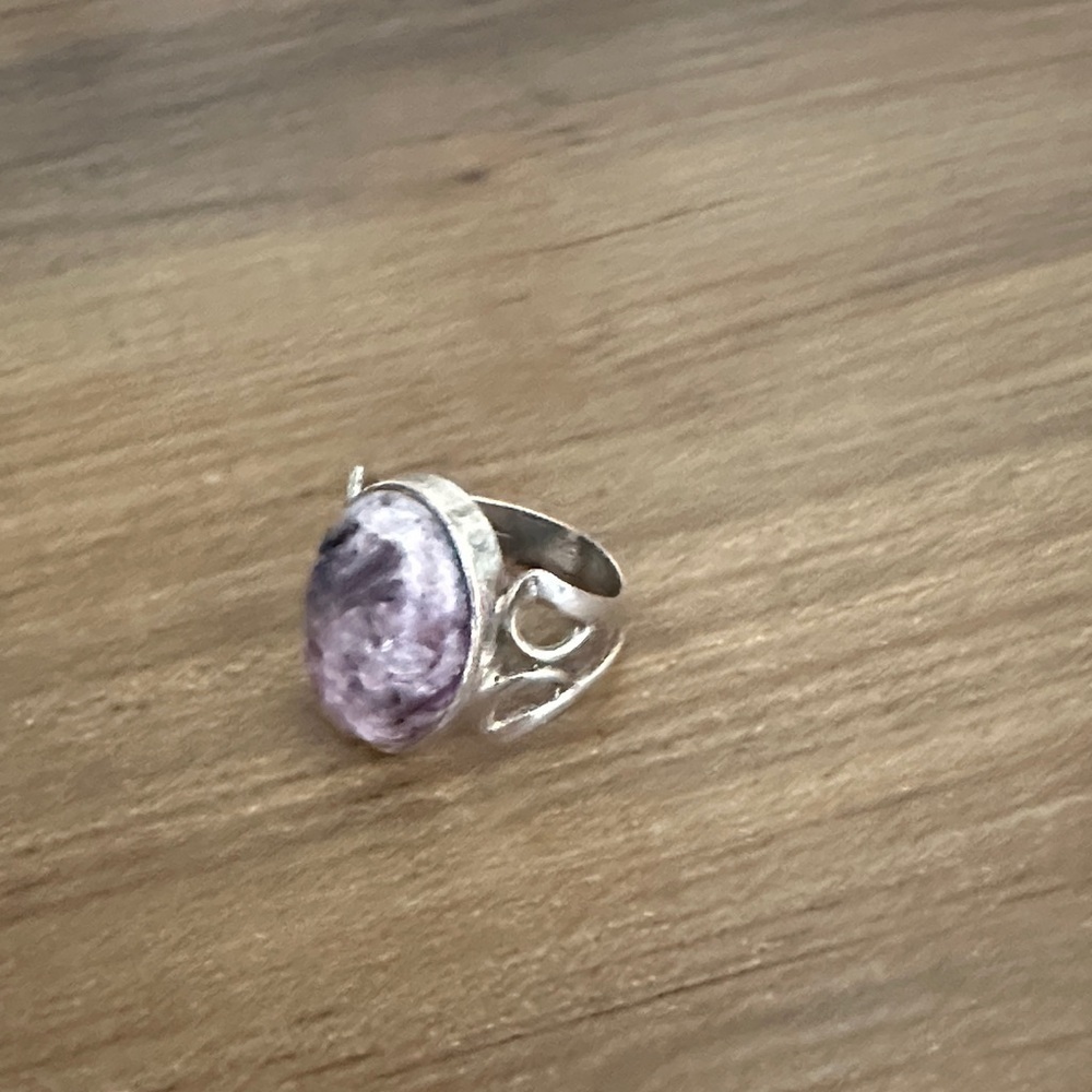 Elegant 925 Silver and Purple Women's Ring size 7 1/2 - Picture 4 of 6